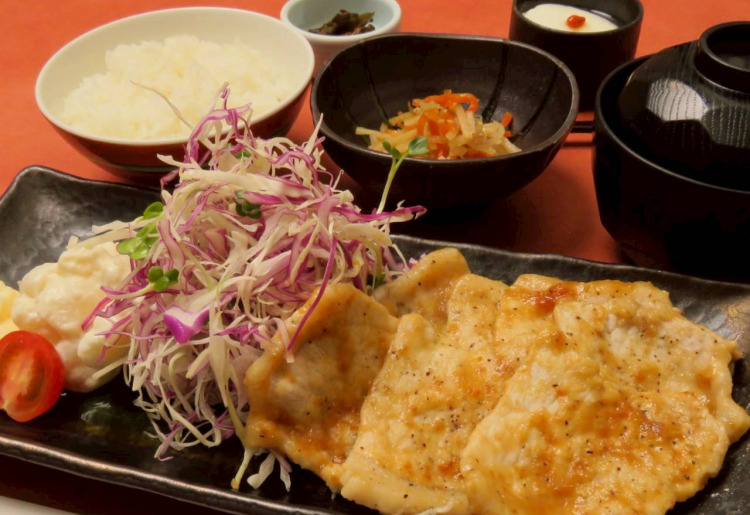 国産豚の生姜焼き膳