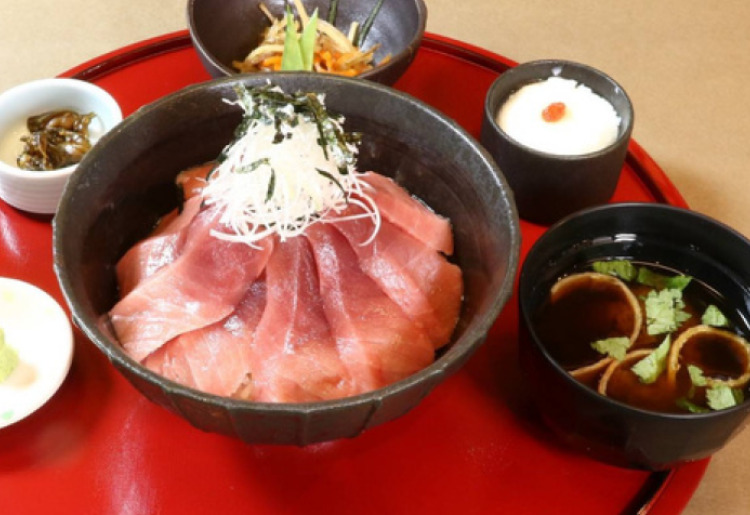 天然南まぐろ丼